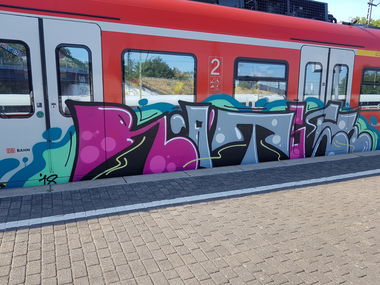 Graffiti Train in Köln - Photo by bocat - RÄTSEL (2018)