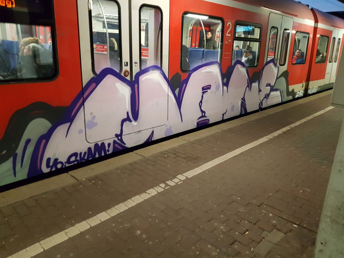Graffiti Train in Köln - Photo by bocat - MANE (2018)