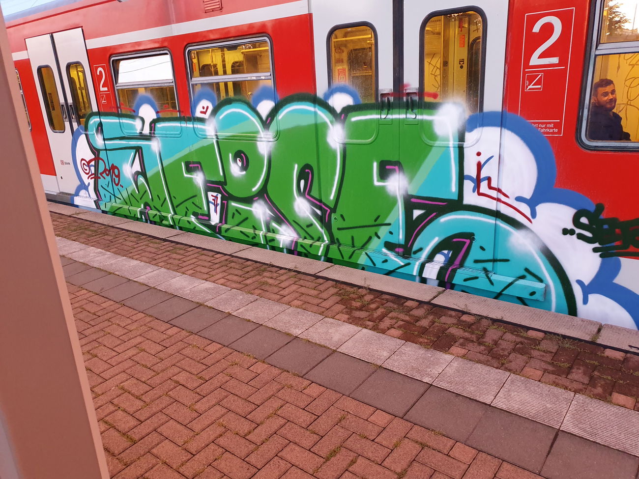 Graffiti Train in Köln - Photo by bocat - WEISE (2019)