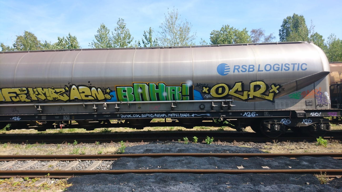 Graffiti Bombing in Deutschland - Photo by bocat - BAHR (2018)