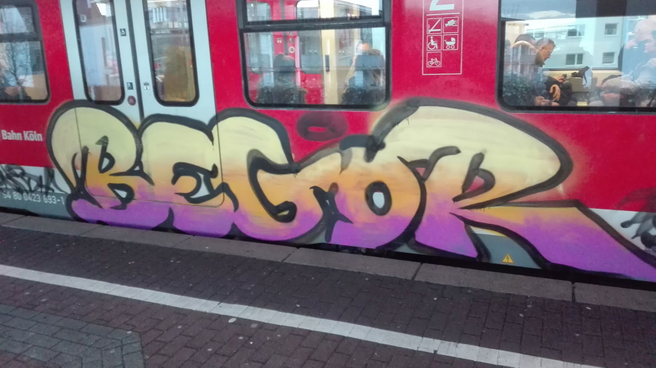 Graffiti Train in Köln - Photo by bocat - BEGOR (2018)