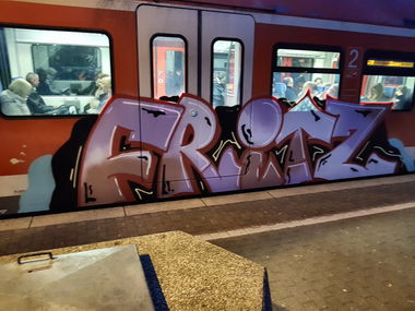 Graffiti Train in Köln - Photo by bocat - FRITU (2018)