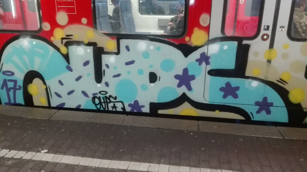 Graffiti Train in Köln - Photo by bocat - OUPS (2017)