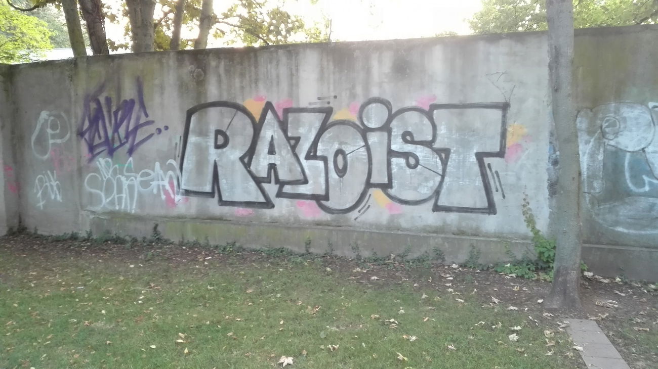 Graffiti Wall in Düsseldorf - Photo by bocat - Razoist