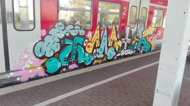 Graffiti Train in Köln - Photo by bocat - ZWIK (2017)