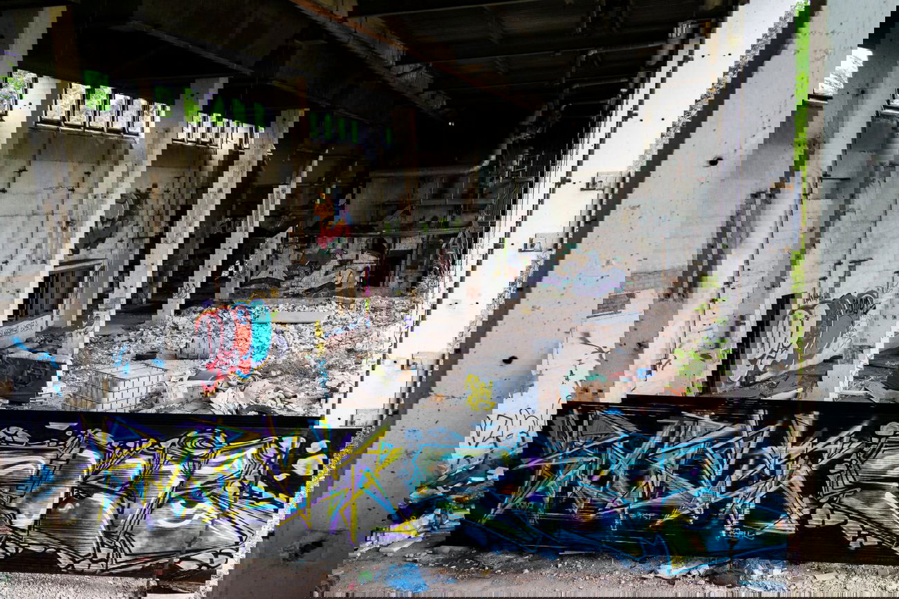 Graffiti Artwork in Jena - Photo by boelk - cellograffiti, foliengraffiti, abdonned (2014)