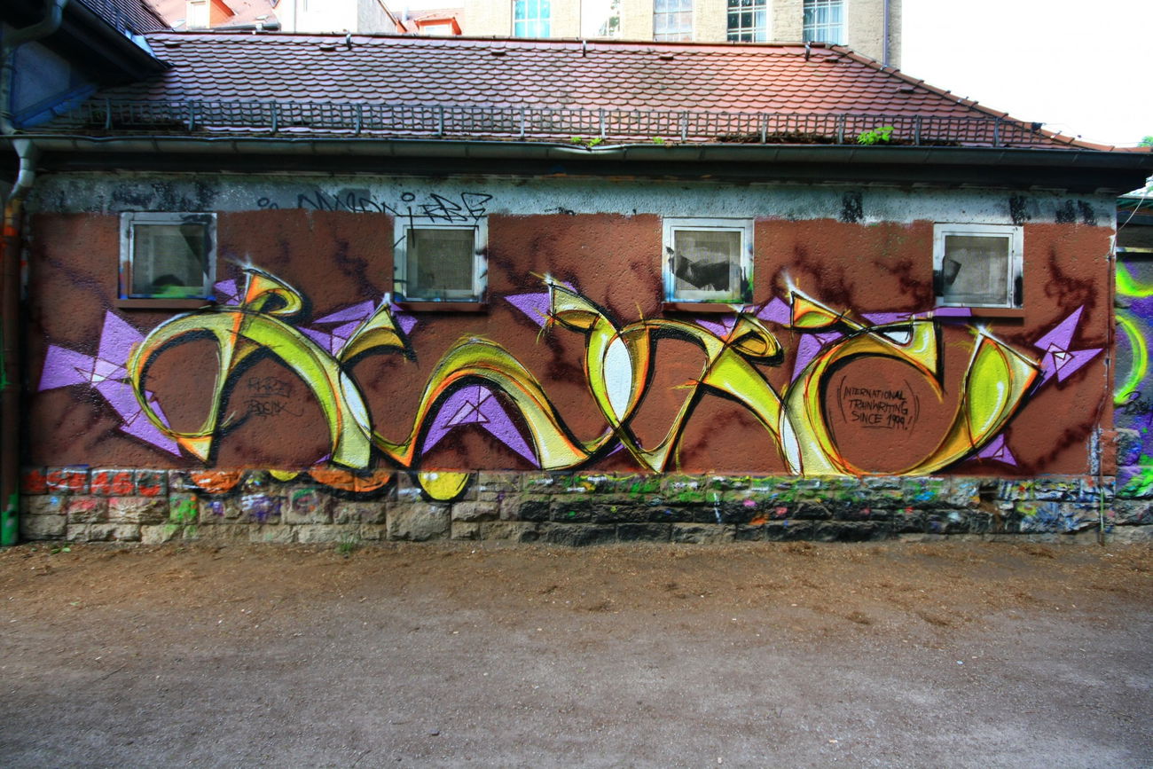 Graffiti Wall - Photo by boelk - rwrz, jena_Graffiti