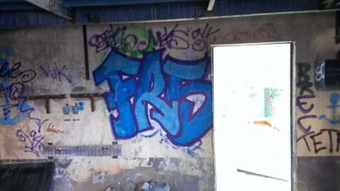 Graffiti Wall - Photo by bomb4life - frs, 94, berlin