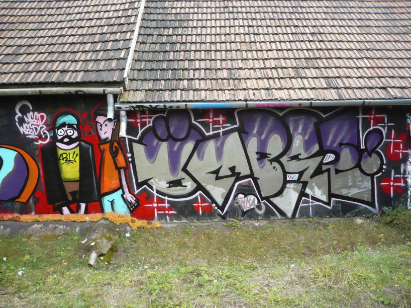 Graffiti Wall - Photo by bombrstompr - ombre, url, kkv (2010)