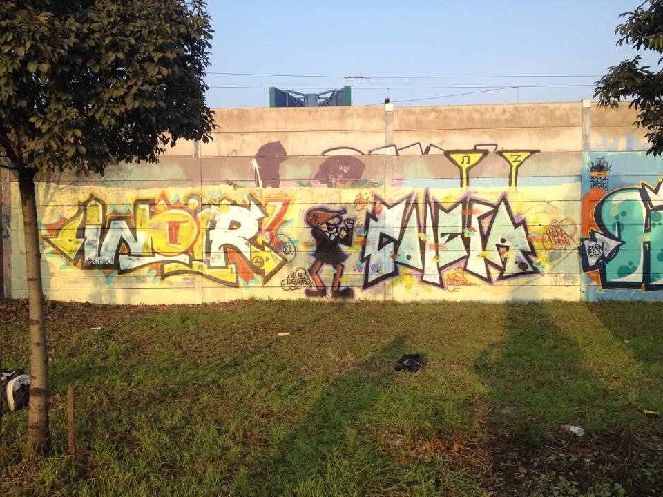 Graffiti Wall - Photo by bombrstompr - woir, kolera, ombre (2014)