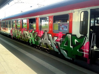 Graffiti Train - Photo by bommerlunder - msk, bhs, ak47 (2015)