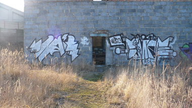 Graffiti Bombing in Rybnik - Photo by boner1985 - wait, boner