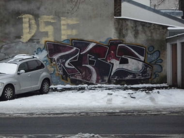 Graffiti Bombing - Photo by bonn - rbs