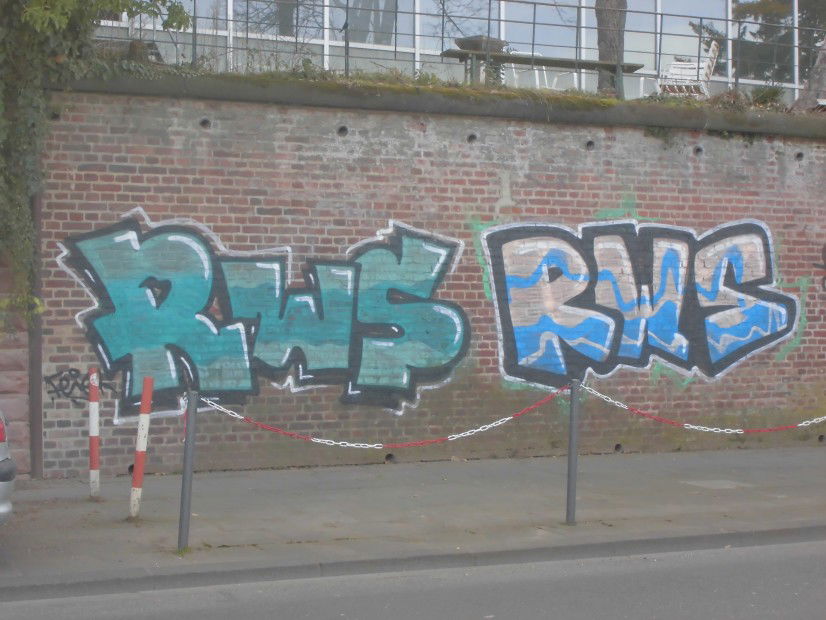 Graffiti Bombing - Photo by bonn - rws, feier, feia