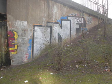 Graffiti Bombing - Photo by bonn - inf