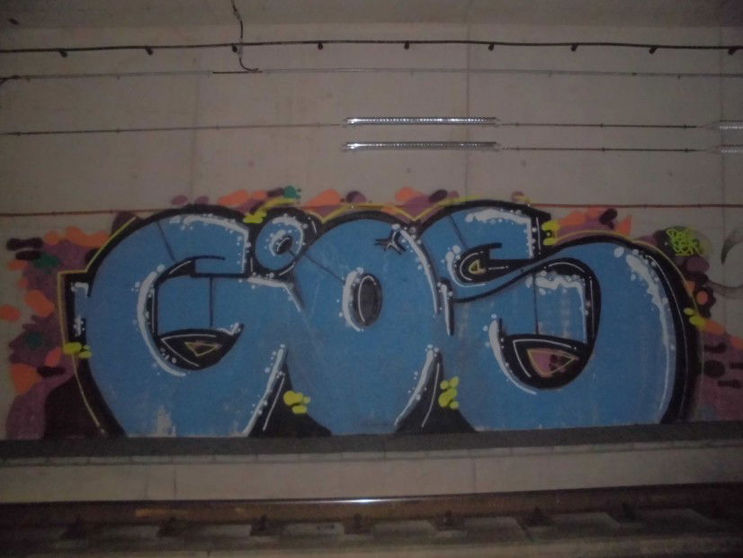 Graffiti Wall - Photo by bonn - gos, dens, osik