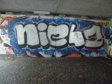 Graffiti Bombing - Photo by bonn - niels (2013)