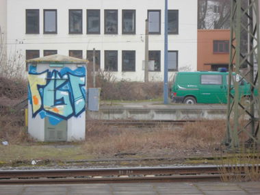 Graffiti Bombing - Photo by bonn - rgr, ärger, police