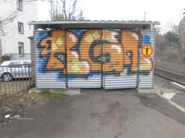 Graffiti Bombing - Photo by bonn - rgr