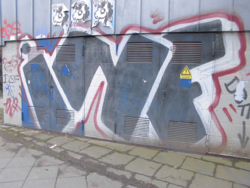Graffiti Bombing - Photo by bonn - inf (2005)