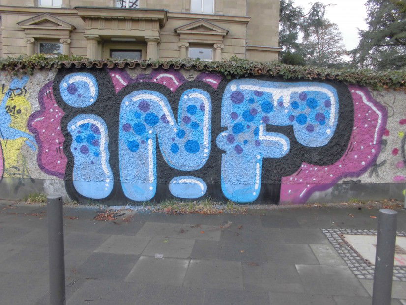 Graffiti Wall - Photo by bonn - inf (2013)