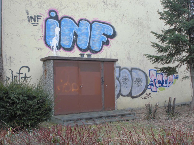 Graffiti Bombing - Photo by bonn - inf, sod, acid