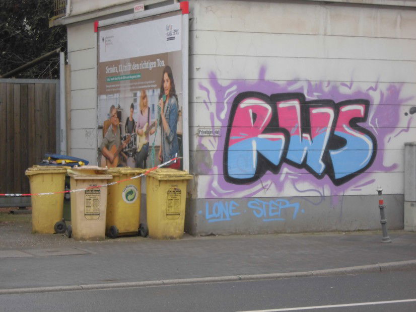 Graffiti Wall - Photo by bonn - rws, ster, lonw