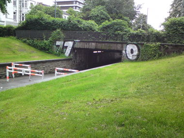 Graffiti Wall - Photo by bonn