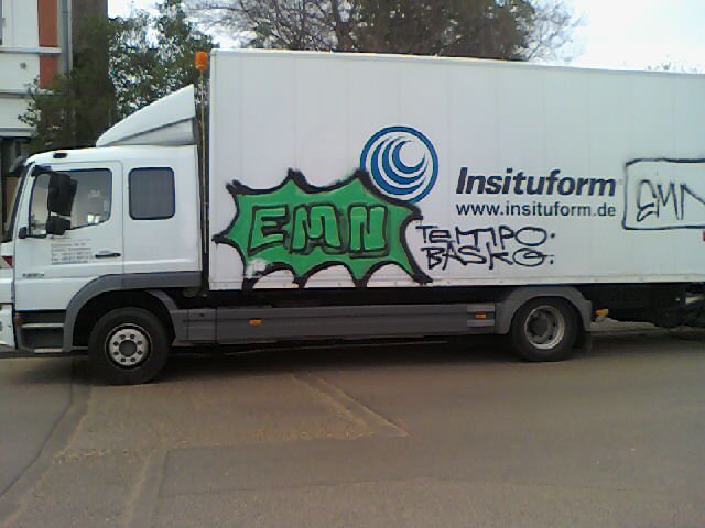 Graffiti Wall - Photo by bonn