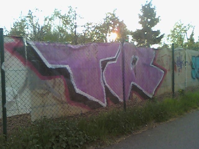 Graffiti Wall - Photo by bonn - tr