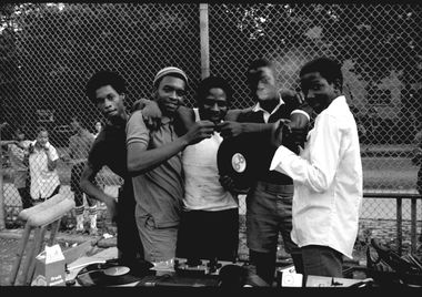 Graffiti Artwork - Photo by boogiedownbronx