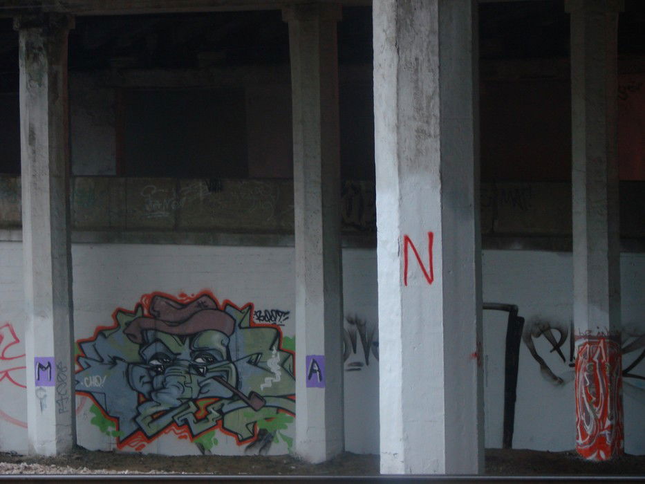 Graffiti Bombing in moscow - Photo by bootikcho - boot