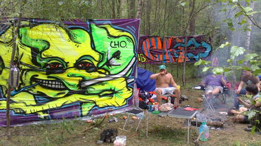 Graffiti Wall in Tver - Photo by bootikcho - boot, cho