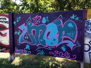 Graffiti Wall - Photo by bpowder - berlin, mcr, 512er