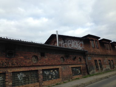 Graffiti Bombing - Photo by bpowder - Berlin, TRB, LOFD
