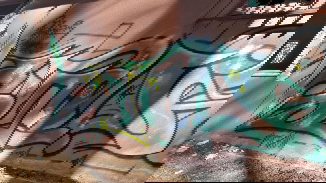 Graffiti Wall - Photo by bpowder - soul512, main, crew (2014)