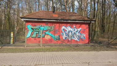 Graffiti Wall - Photo by bpowder - fds, filz, reel