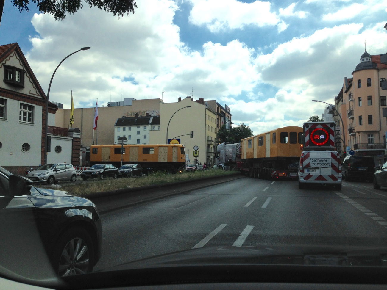 Graffiti Train - Photo by bpowder - berlin, subway, u-bahn (2016)