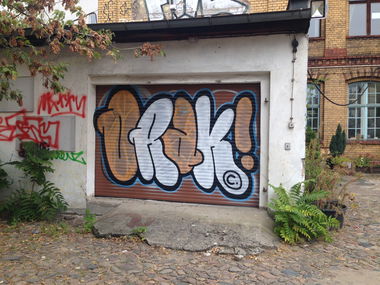 Graffiti Wall - Photo by bpowder - berlin, orak