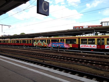 Graffiti Train - Photo by bpowder - roks, ham (2014)