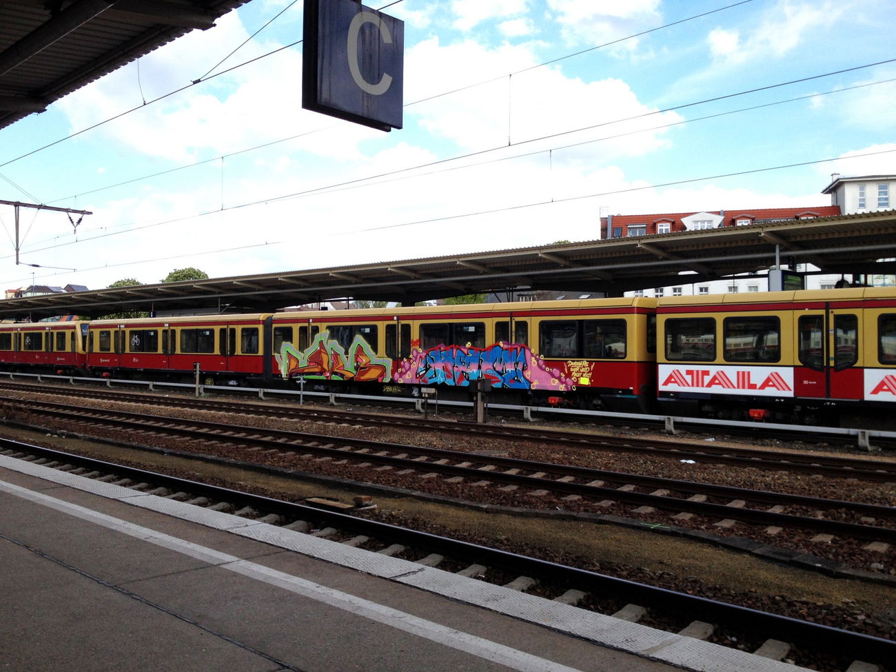 Graffiti Train - Photo by bpowder - roks, ham (2014)