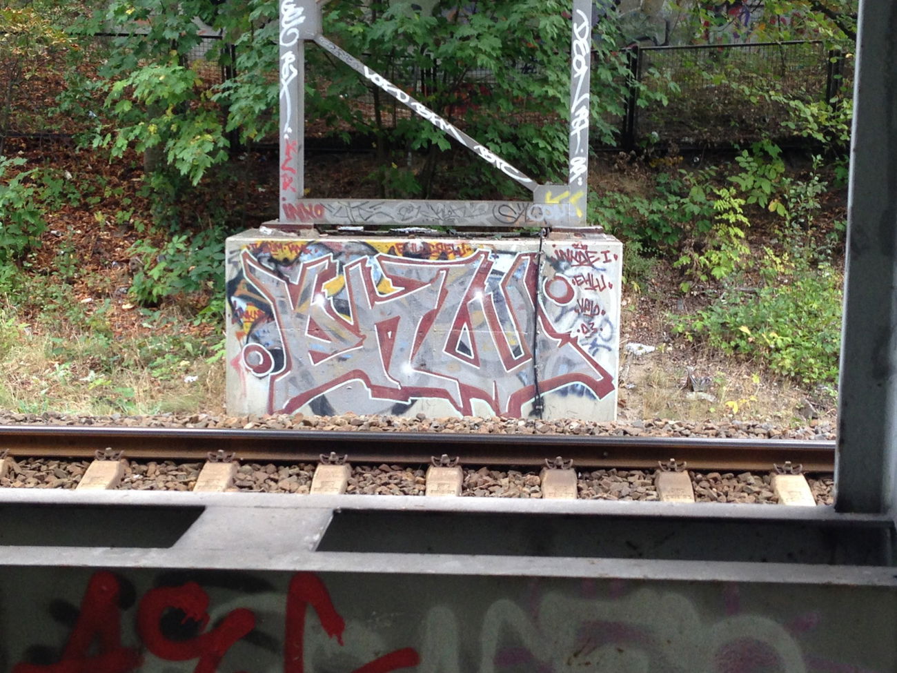 Graffiti Wall - Photo by bpowder - berlin, ehw