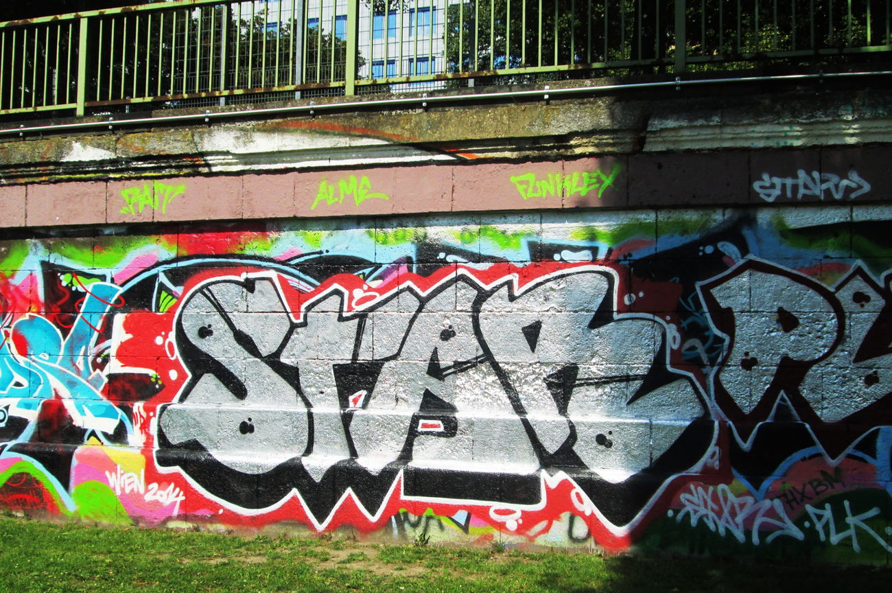Graffiti Wall - Photo by br4k3s - wien, star, DonauKanal (2014)