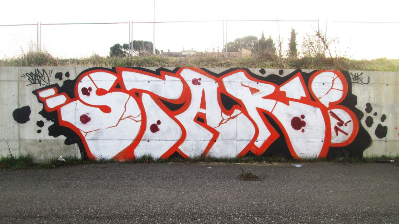Graffiti Bombing - Photo by br4k3s - star, plk (2015)