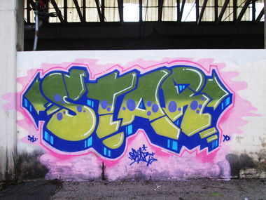 Graffiti Wall - Photo by br4k3s