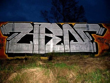 Graffiti Bombing in Kielce - Photo by bris124 - briser, bris, bris124