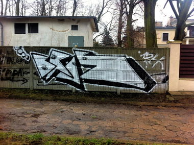 Graffiti Bombing in Kielce - Photo by bris124 - briser, bris124, bris