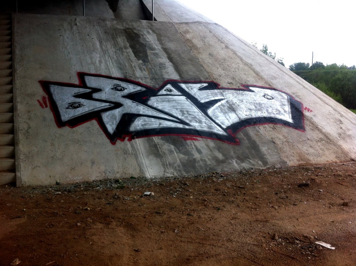 Graffiti Bombing in Kielce - Photo by bris124 - briser, bris124, bris