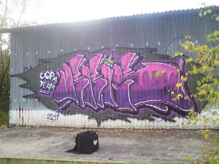 Graffiti Wall in Kielce - Photo by bris124 - bris, bris124, briser (2011)