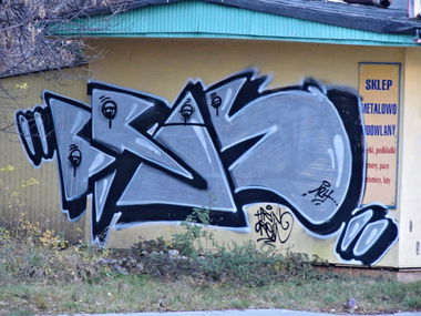 Graffiti Bombing in Kielce - Photo by bris124 - bris124, briser, haeren (2014)